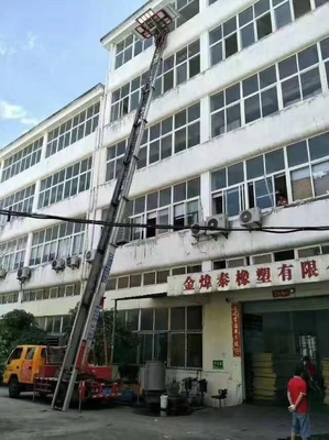 32米云梯車價格及工程應用解析 高空運輸車合理價位揭秘